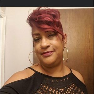 Meet your Posher, Celeste